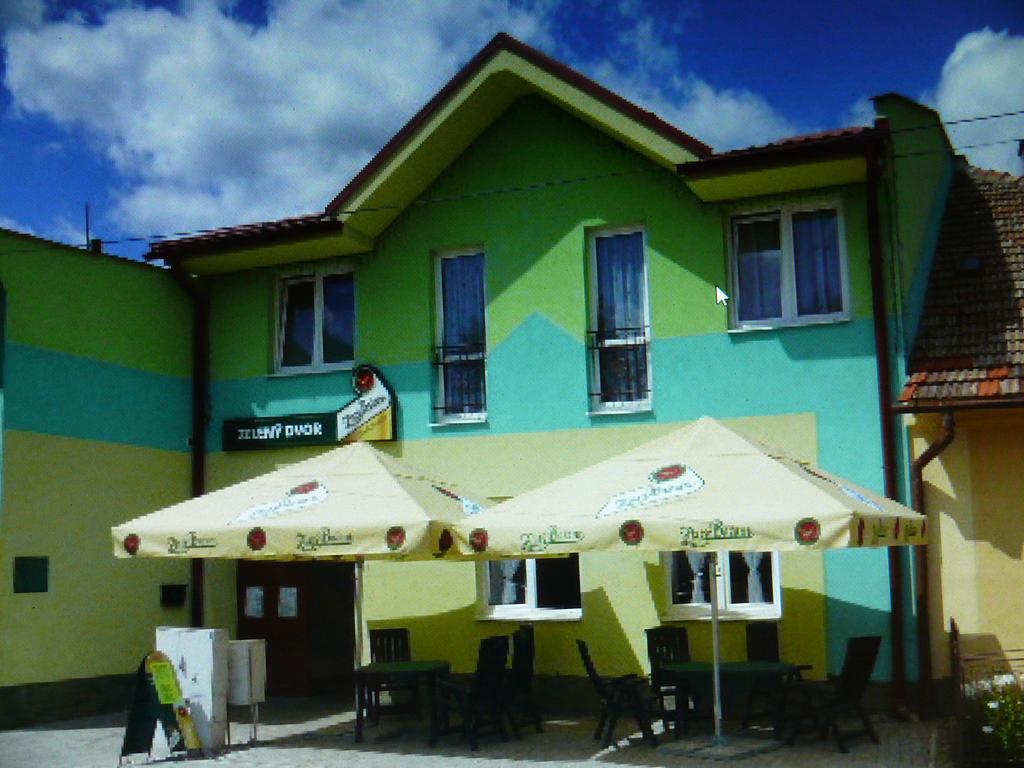Penzion Zeleny Dvor Vel'ka Lomnica Exterior photo